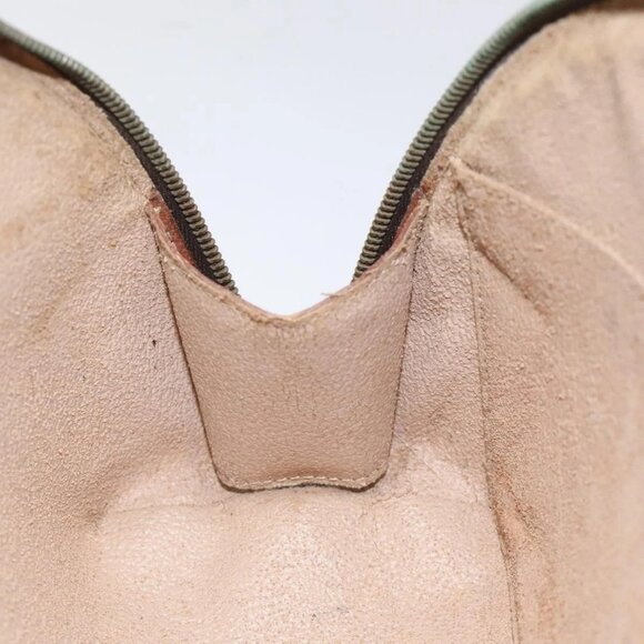 LOUIS VUITTON Monogram Trousse Demi Ronde Cosmetic Pouch M47520 LV Auth 113338 - Picture 13 of 16